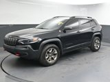 Used 2019 Jeep Cherokee Trailhawk image 4