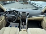 Used 2010 Hyundai Sonata GLS image 2