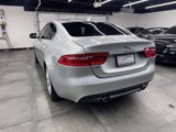 Used 2017 Jaguar XE Premium image 4