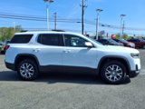 Certified 2023 GMC Acadia SLT w/ Preferred Package image 2