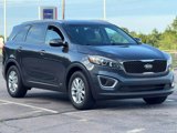 Used 2017 Kia Sorento LX w/ LX Convenience Package image 3