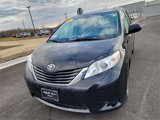 Used 2016 Toyota Sienna LE image 4