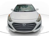 Used 2017 Hyundai Elantra GT image 2