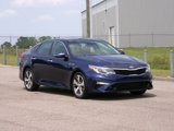 Used 2019 Kia Optima S w/ S Panoramic Sunroof Package image 2