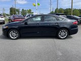 Used 2020 Ford Fusion SE image 4