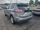 Used 2022 Ford Edge SE image 3