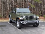 Used 2023 Jeep Gladiator Sport image 2