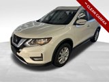 Used 2020 Nissan Rogue SV image 3