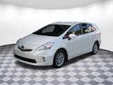 Used 2014 Toyota Prius V Three image 2