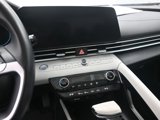 Used 2023 Hyundai Elantra Limited image 3