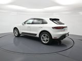 Certified 2025 Porsche Macan image 3