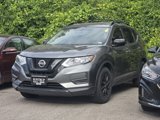 Used 2018 Nissan Rogue SV image 3