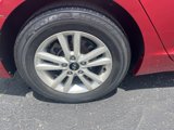 Used 2015 Hyundai Sonata SE image 5