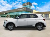 New 2025 Hyundai Venue SE image 3