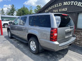 Used 2009 Chevrolet Suburban LT image 2