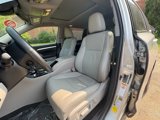 Used 2019 Toyota Highlander XLE image 3