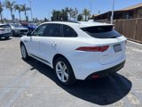 Used 2018 Jaguar F-PACE R-Sport image 2