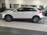 Used 2017 Cadillac XT5 Luxury w/ Driver Awareness Package image 4