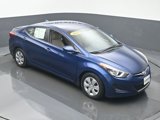 Used 2016 Hyundai Elantra SE image 2