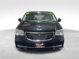 Used 2016 Chrysler Town & Country Touring image 2