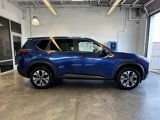 Used 2023 Nissan Rogue SV image 2