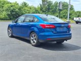 Used 2018 Ford Focus SE w/ SE Appearance Package image 2