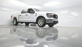 Used 2023 Ford F150 XLT image 3