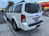 Used 2008 Nissan Pathfinder LE image 2