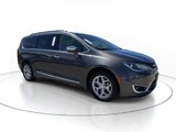 Used 2019 Chrysler Pacifica Limited image 2