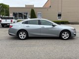 Used 2023 Chevrolet Malibu LT image 2