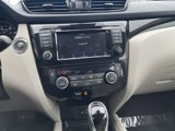 Used 2021 Nissan Rogue Sport SV image 2