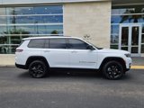 Used 2025 Jeep Grand Cherokee L Laredo image 4