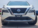 Used 2022 Nissan Rogue SV image 2