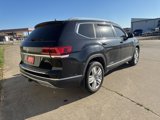 Used 2018 Volkswagen Atlas SEL Premium image 3