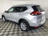 Used 2017 Nissan Rogue SV image 6
