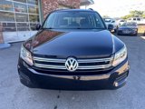 Used 2017 Volkswagen Tiguan S image 2