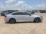 Used 2021 Honda Accord Sport image 2