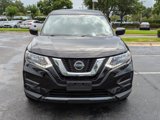 Used 2018 Nissan Rogue S image 2