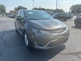 Used 2019 Chrysler Pacifica Touring-L Plus w/ Tire & Wheel Group image 4
