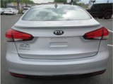 Used 2017 Kia Forte LX image 4
