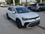New 2025 Volkswagen Taos SE image 2