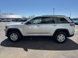 New 2025 Jeep Grand Cherokee Laredo w/ Luxury Tech Group I image 4
