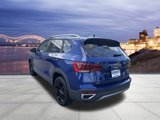Used 2022 Volkswagen Taos SEL image 3