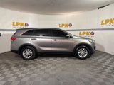 Used 2017 Kia Sorento LX image 2