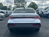 New 2025 Hyundai Elantra SE image 5