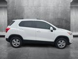 Used 2022 Chevrolet Trax LT w/ LT Convenience Package image 4