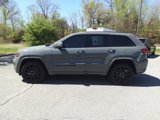 Used 2022 Jeep Grand Cherokee Laredo X image 5