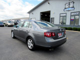 Used 2009 Volkswagen Jetta SEL image 3