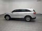 Used 2017 Kia Sorento L image 3