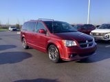 Used 2017 Dodge Grand Caravan SXT image 3